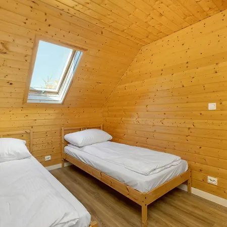 Topolowa By Solarento Apartman