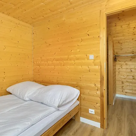 Topolowa By Solarento Apartman